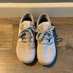 New Balance Women's Fresh Foam Cruz V2 Sneaker 8